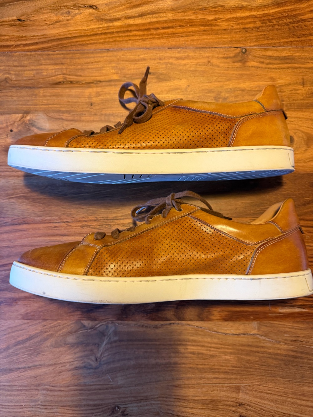 Magnanni Leather Sneakers - Tan